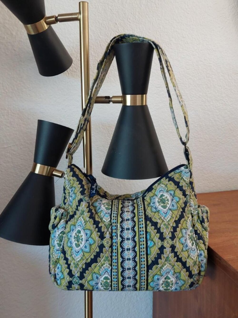 cambrigdge vera bradley shpulder bag or crossbody Blue/green floral print purse